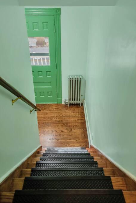 Апартаменты Golden Gem In Heart Of East Rock Quiet 3Br Near Dt And Yale Нью-Хейвен Экстерьер фото