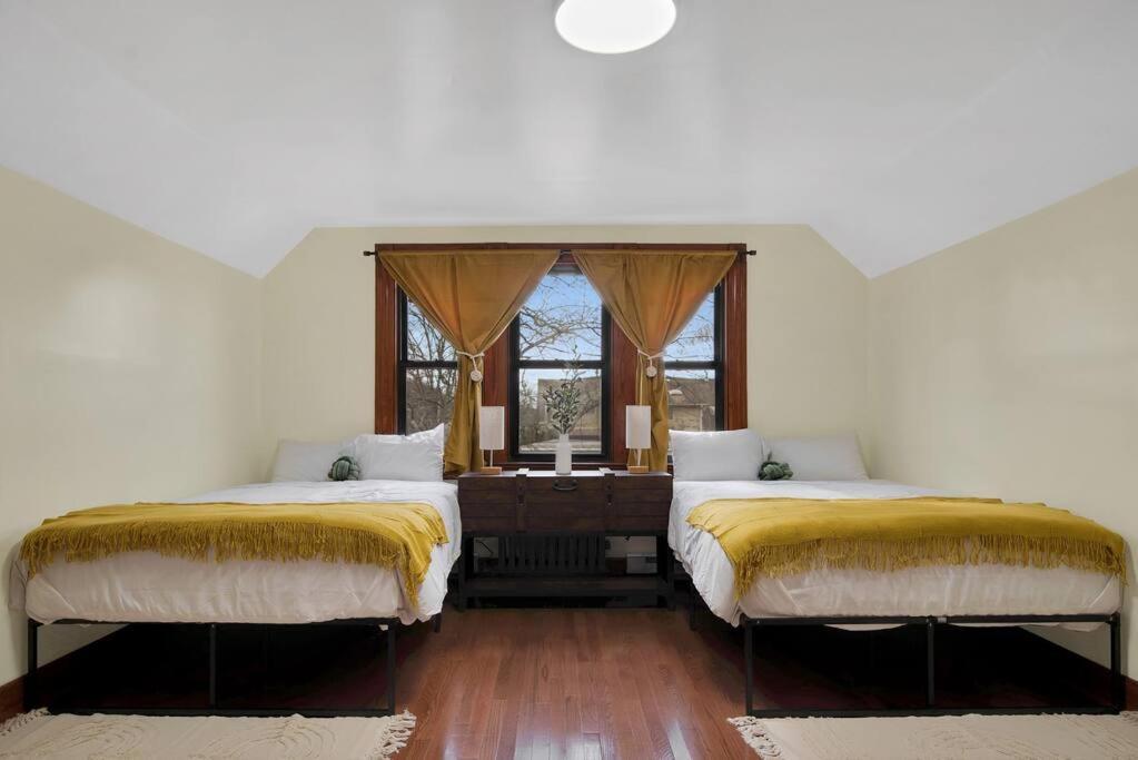 Апартаменты Golden Gem In Heart Of East Rock Quiet 3Br Near Dt And Yale Нью-Хейвен Экстерьер фото